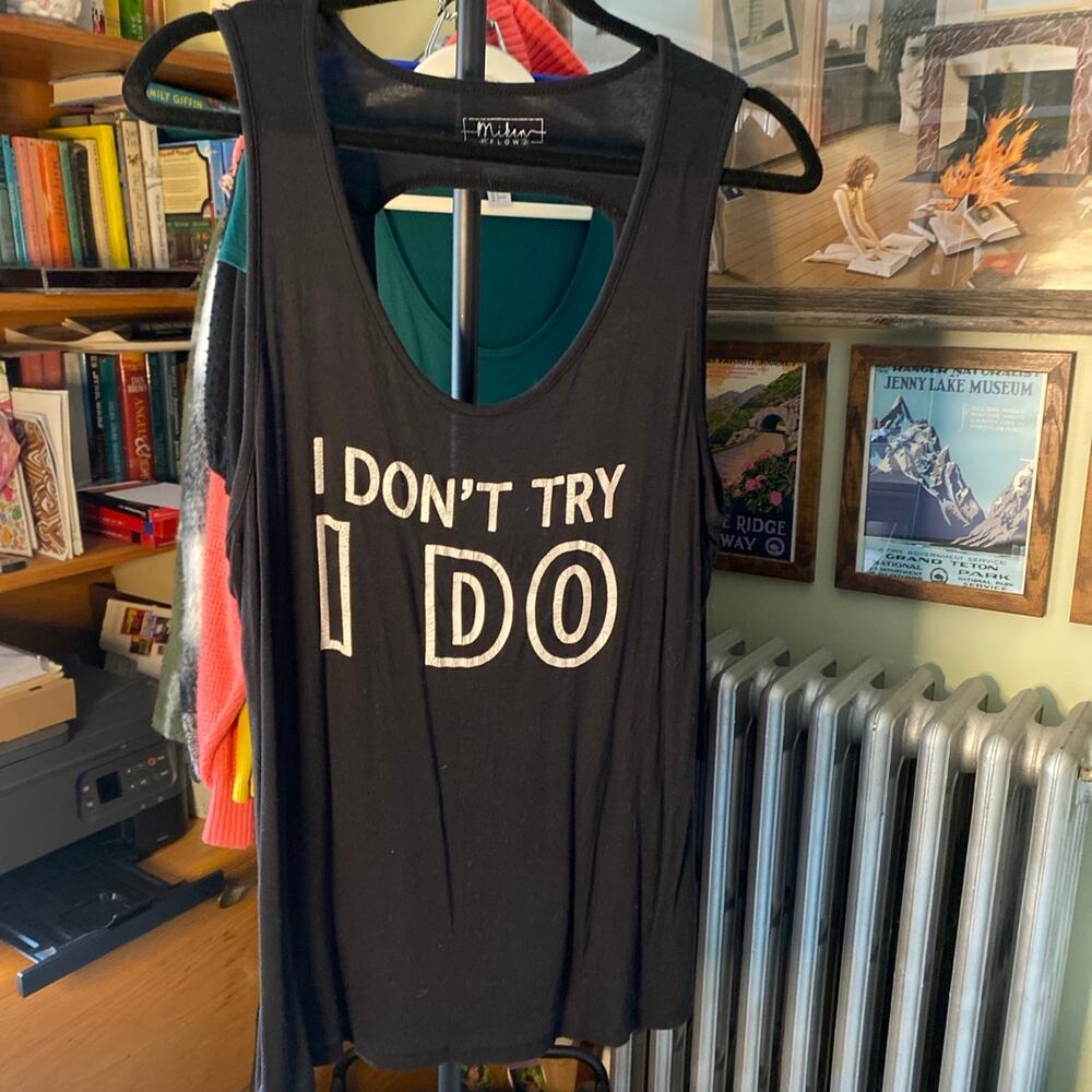 Miken Flow graphic tank